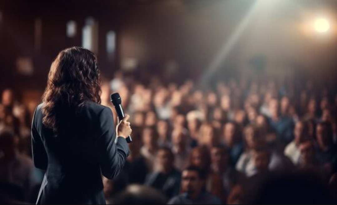 🎤 Public Speaking & Communication Skills Coaching Online